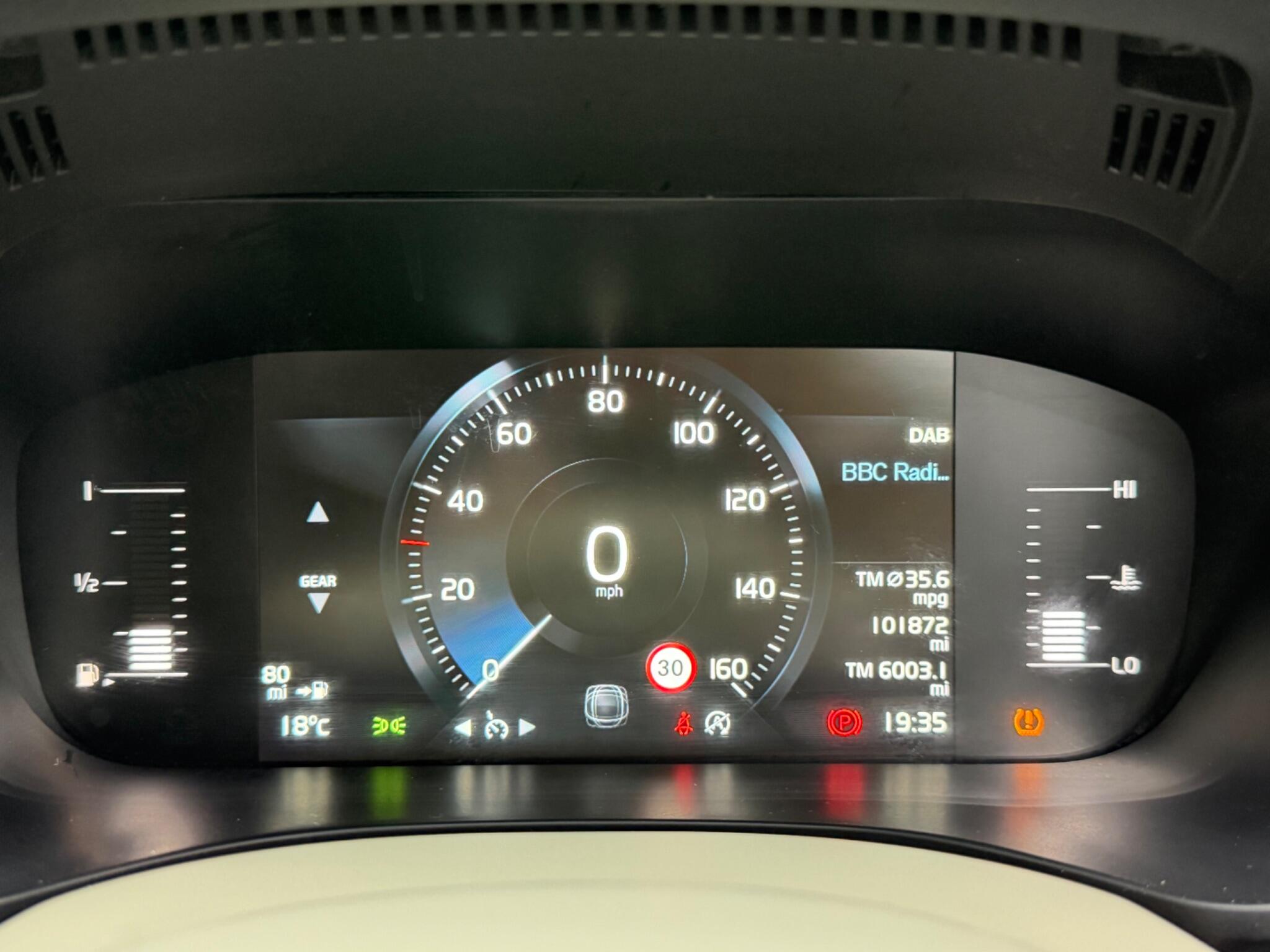 Volvo XC60 view 22