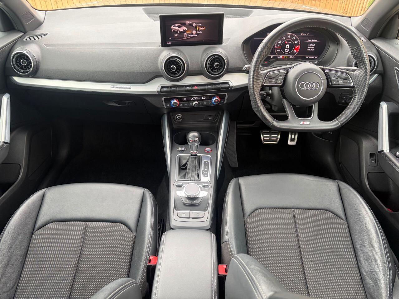 Audi SQ2 view 14