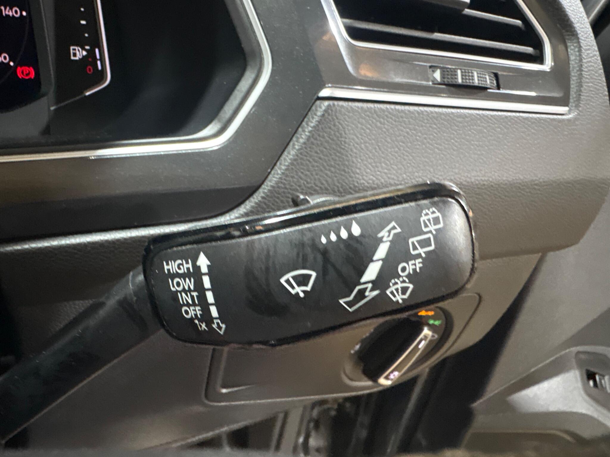 Volkswagen Tiguan view 35