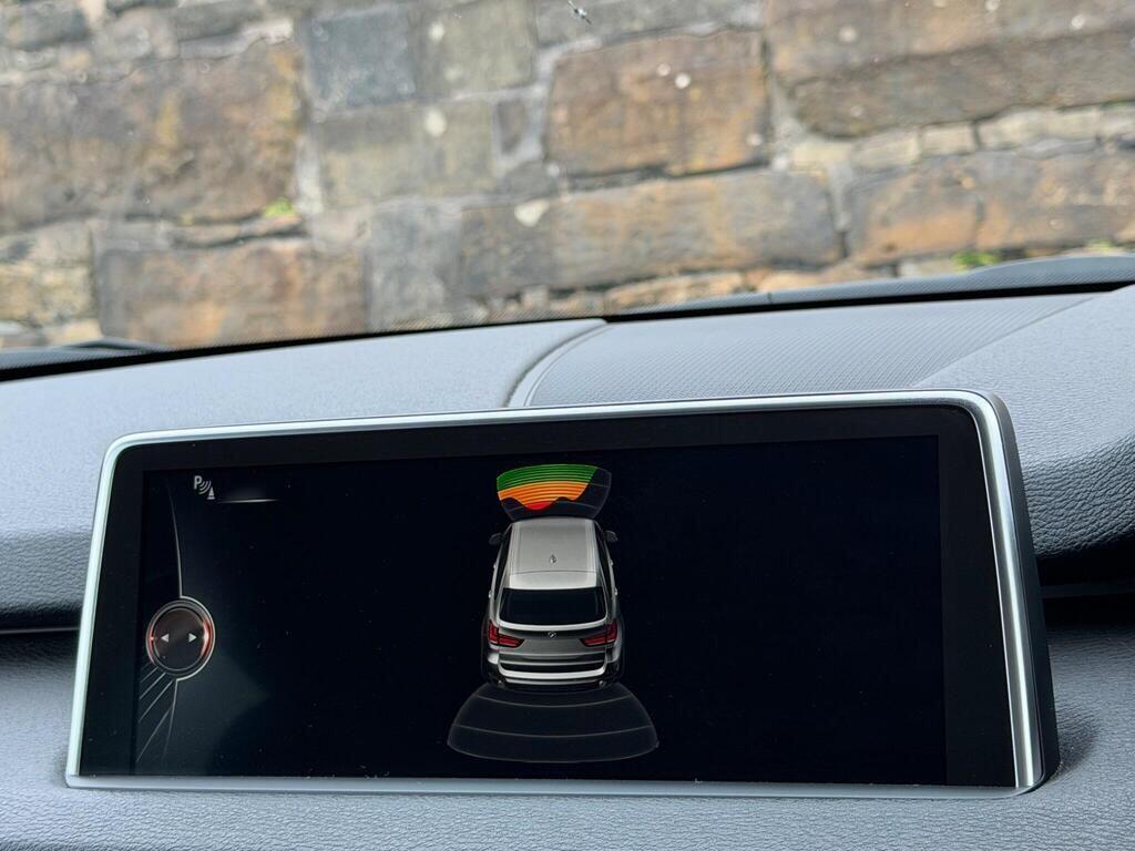 BMW X5 view 35