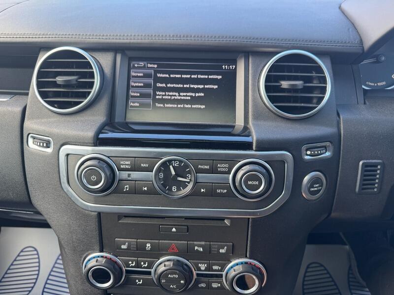 Land Rover Discovery view 40