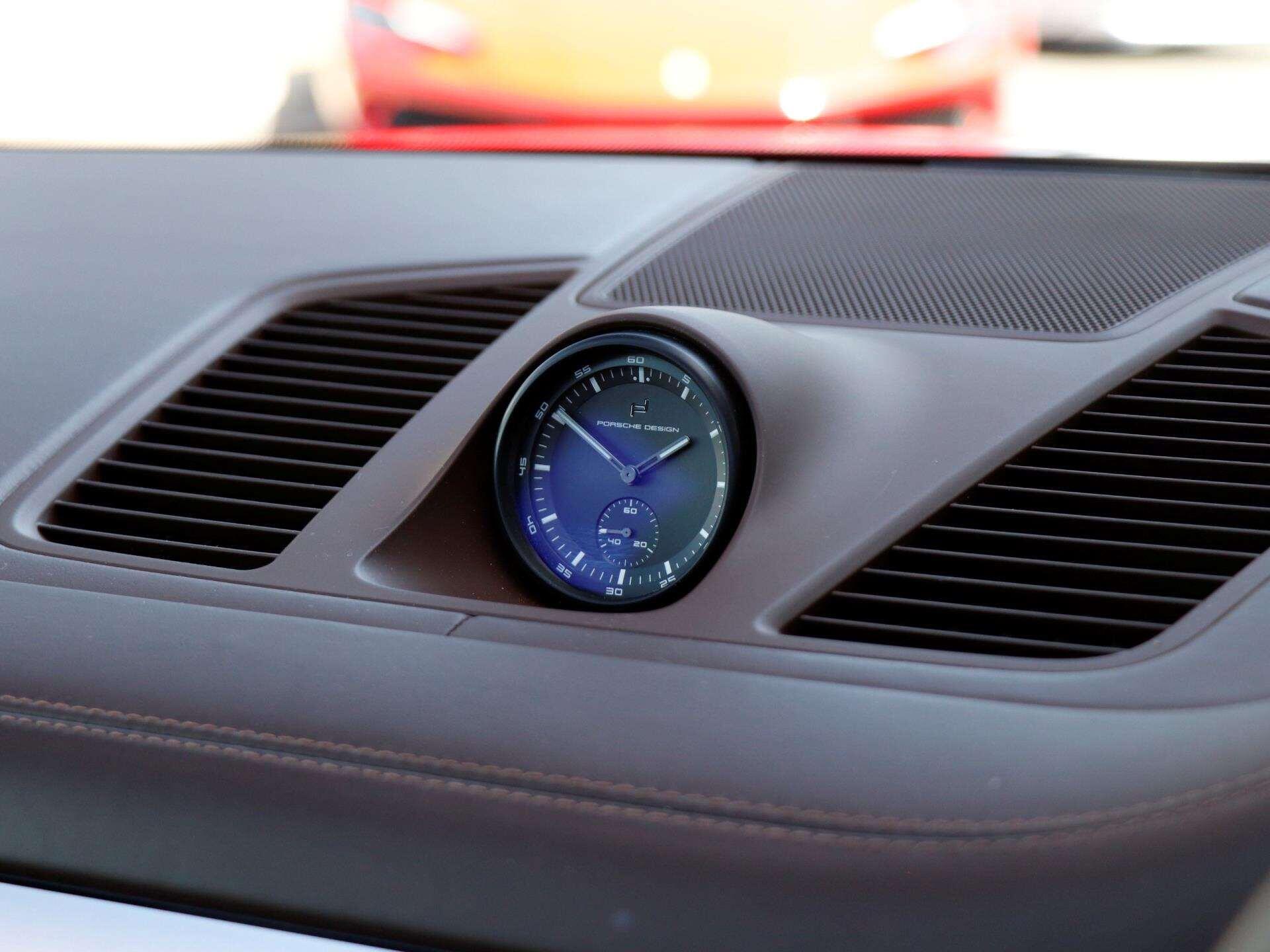 Porsche Cayenne view 14