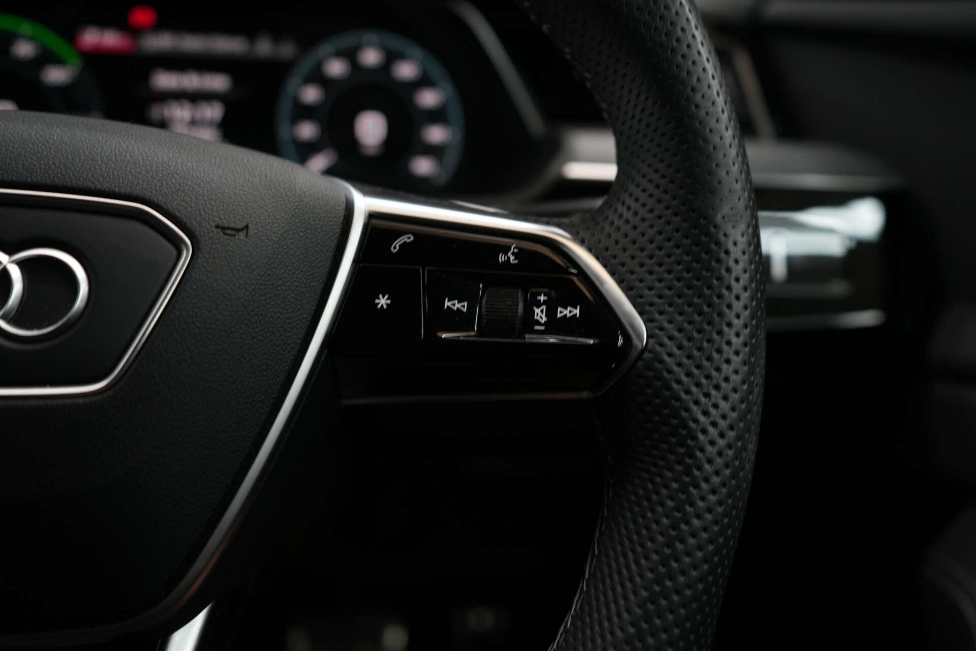 Audi Q8 E-Tron view 42