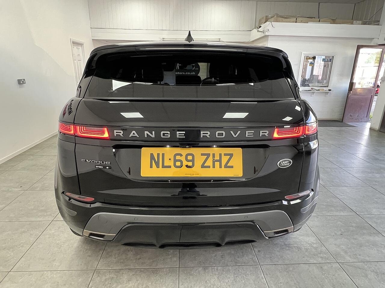 Land Rover Range Rover Evoque view 4