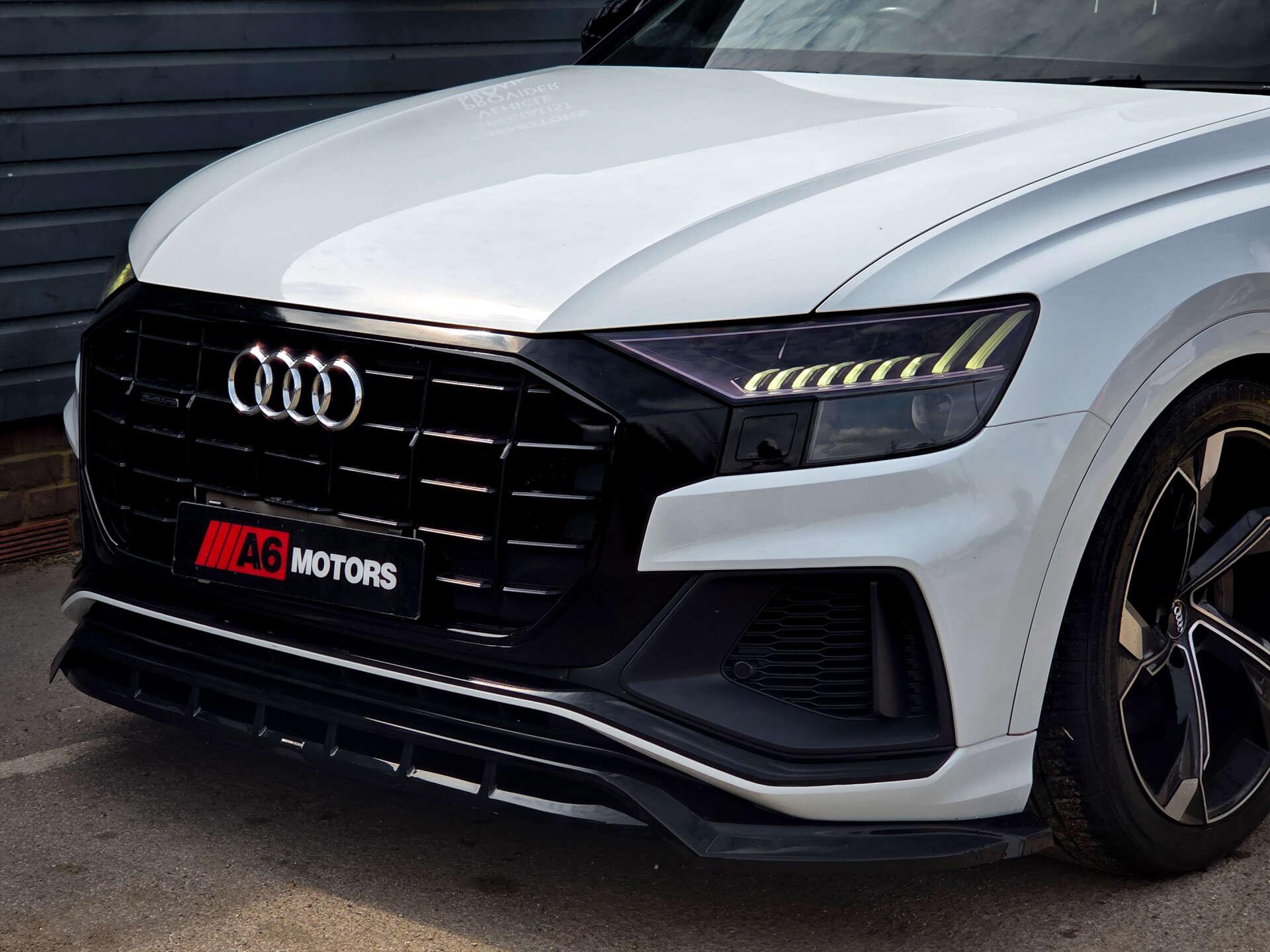 Audi Q8 view 44