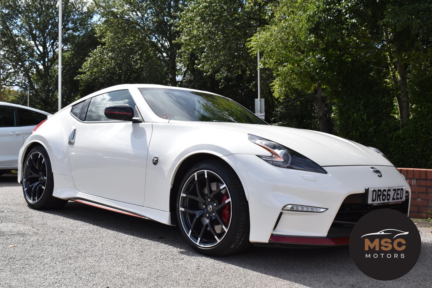 Nissan 370 Z view 24