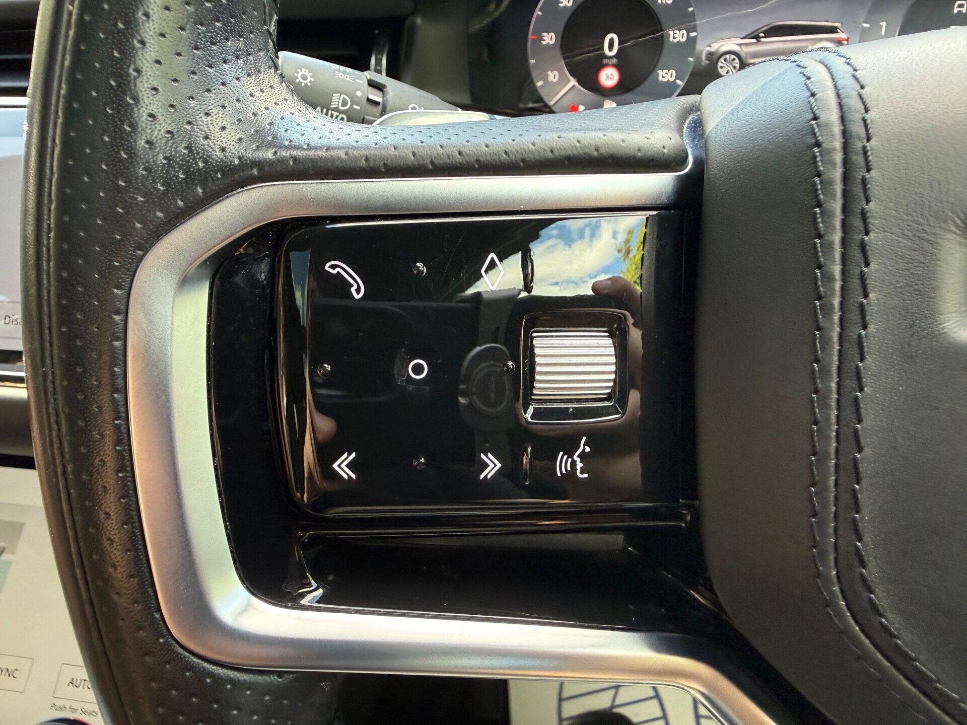 Land Rover Range Rover Evoque view 42