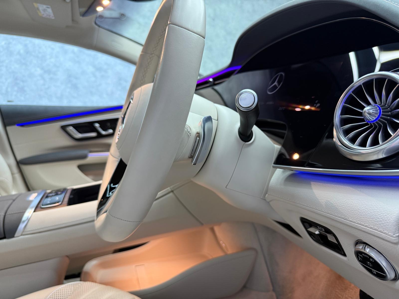 Mercedes-Benz Eqs view 45