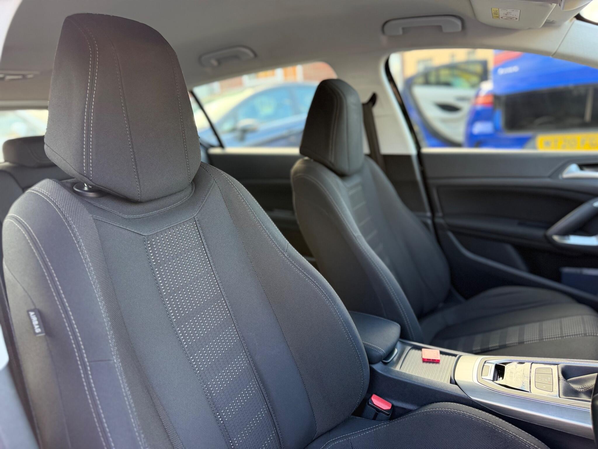 Peugeot 308 view 24
