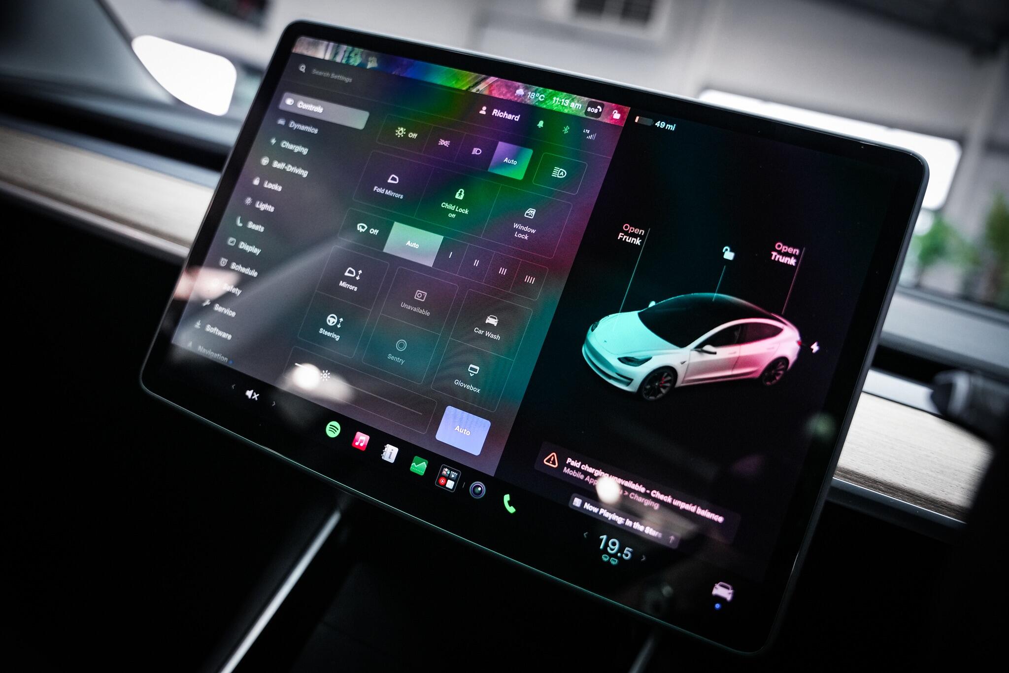 Tesla Model 3 view 5