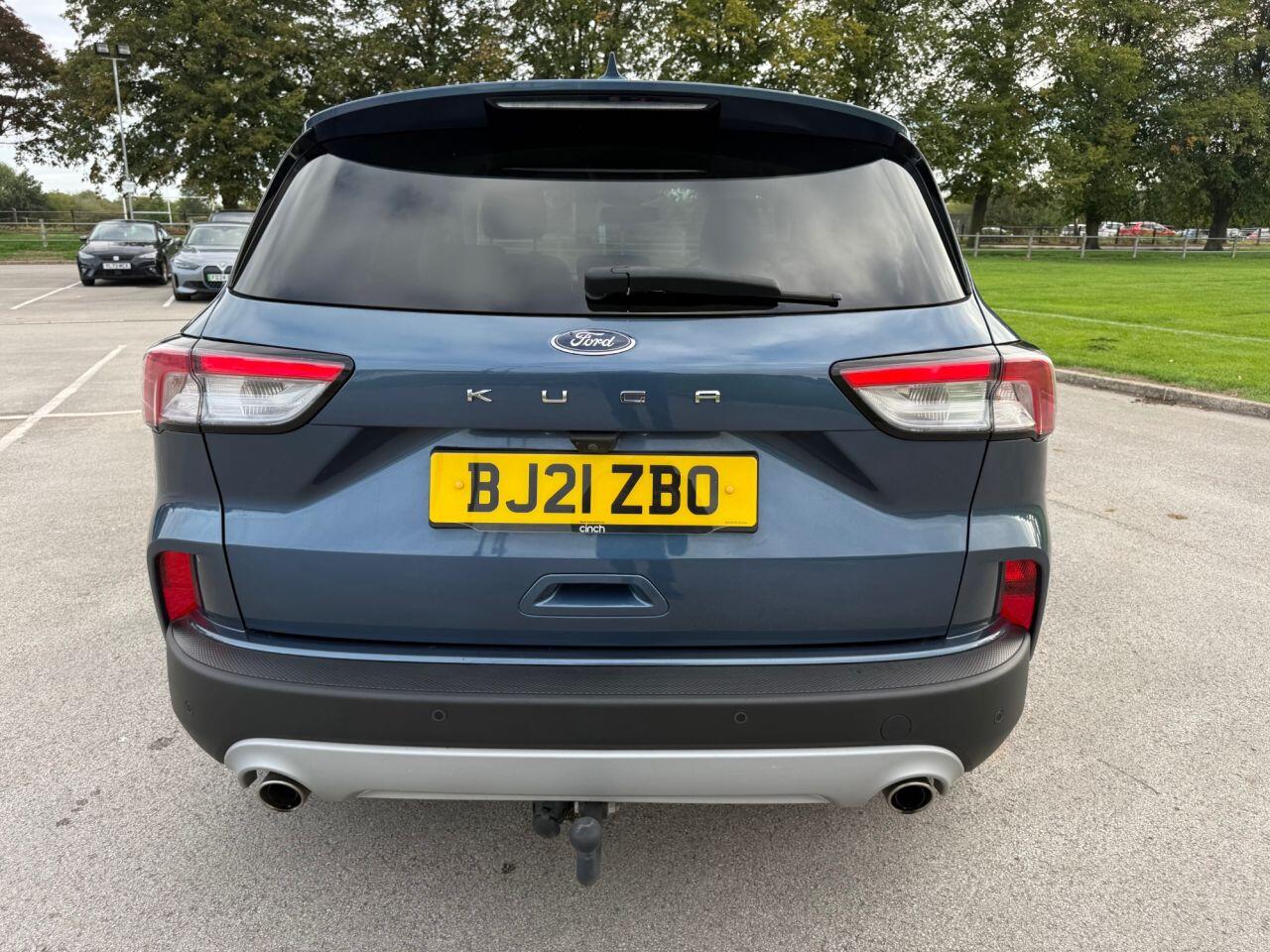 Ford Kuga view 45