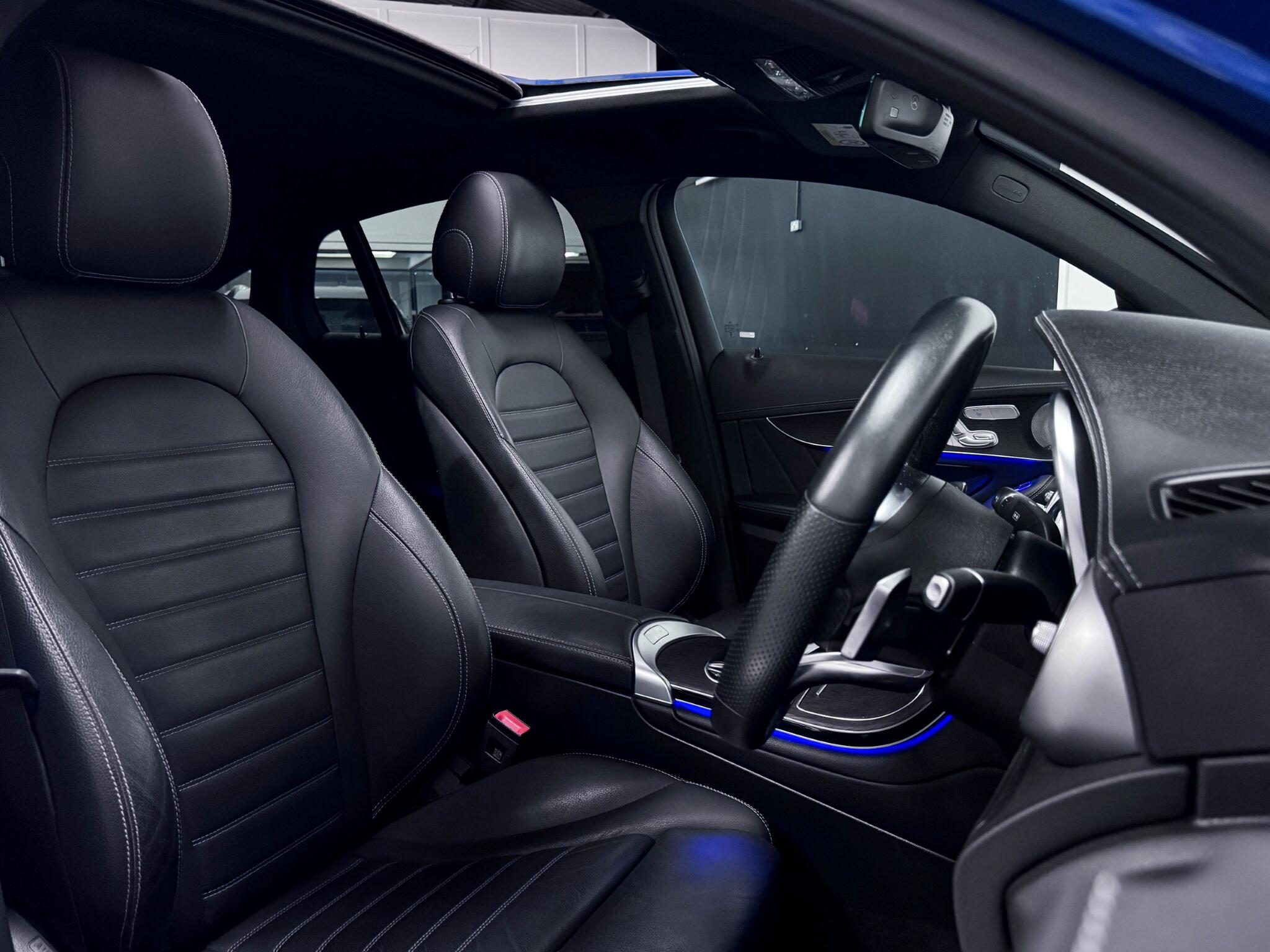 Mercedes-Benz GLC view 26