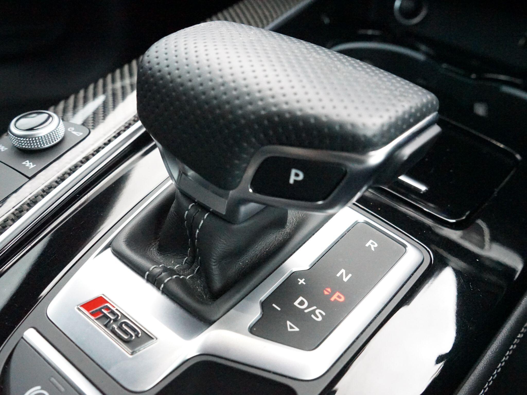 Audi RS4 Avant view 49