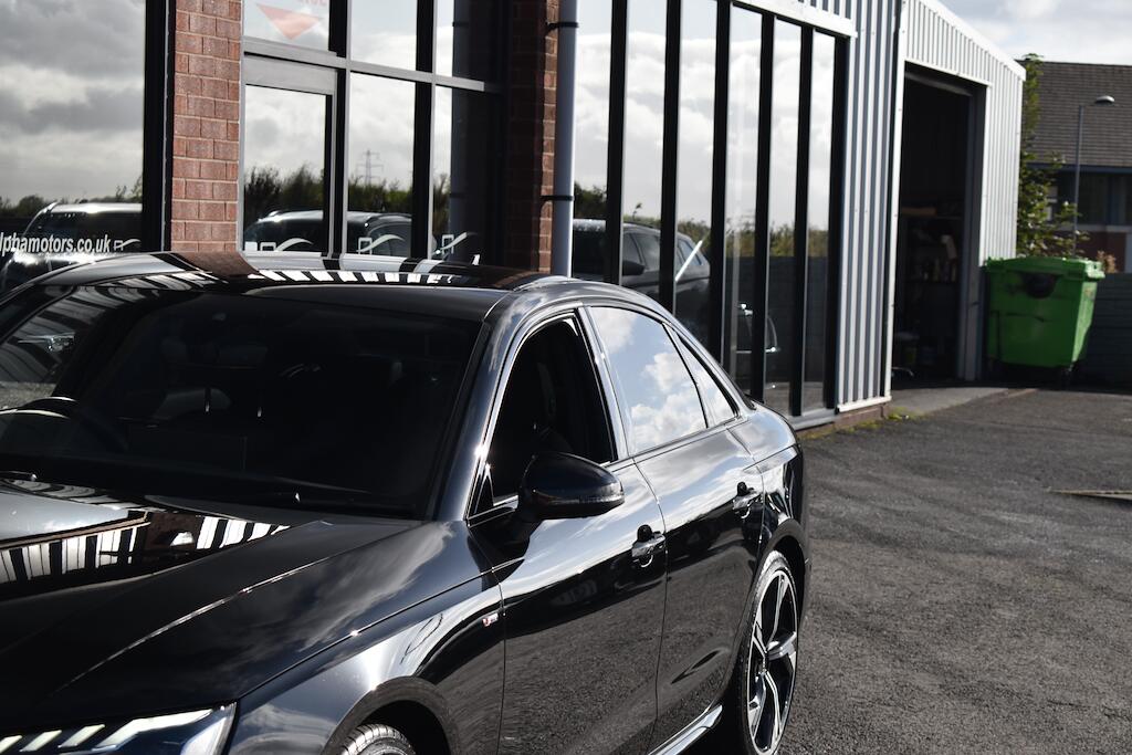 Audi A4 view 23