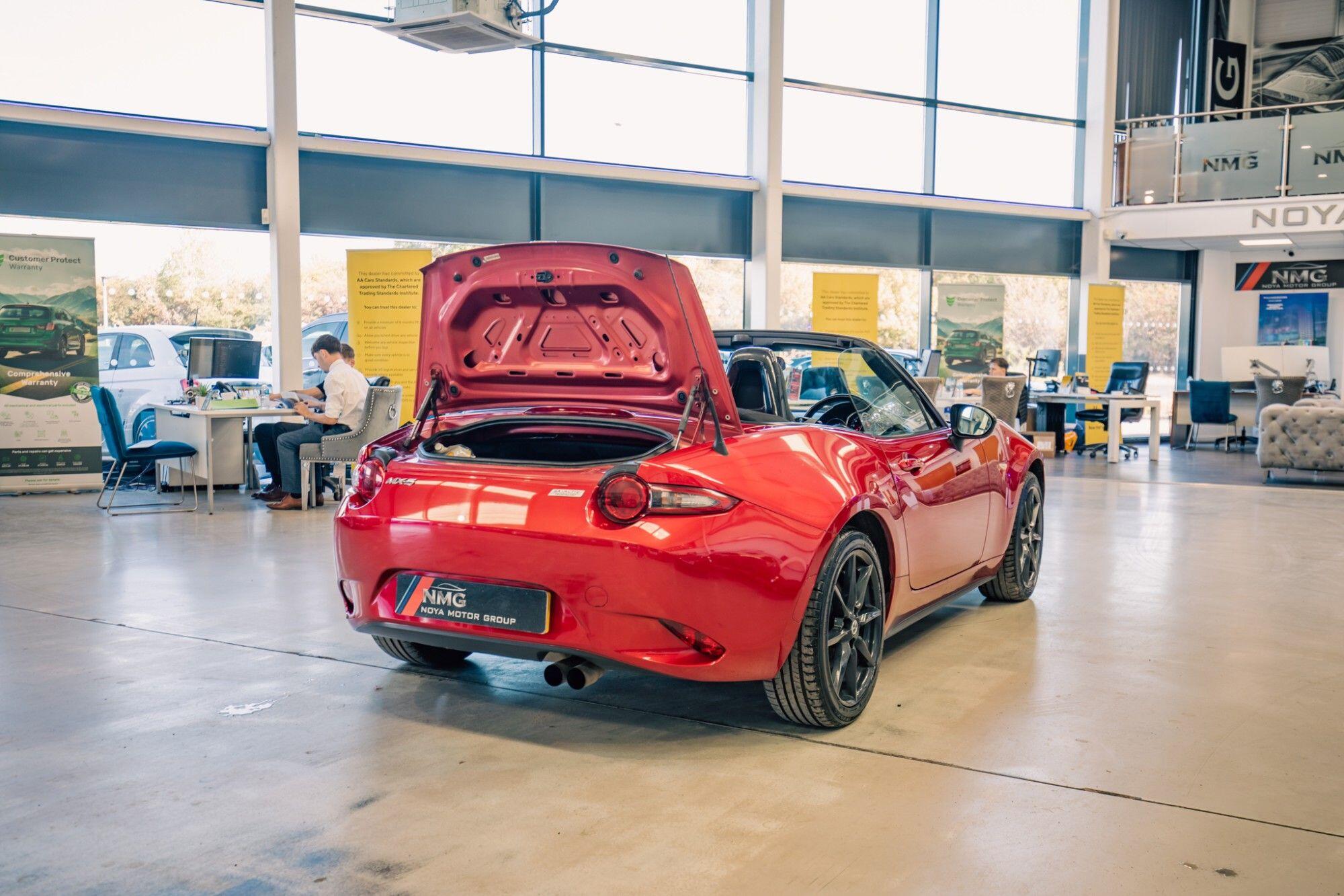 Mazda MX-5 view 29