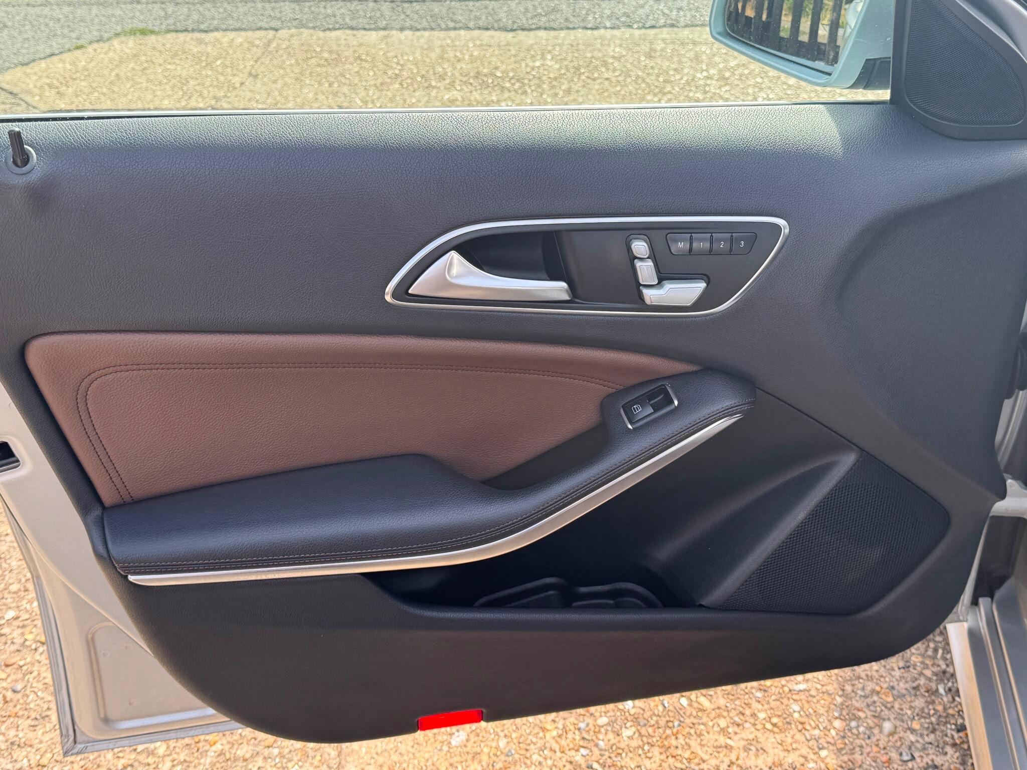 Mercedes-Benz A Class view 24