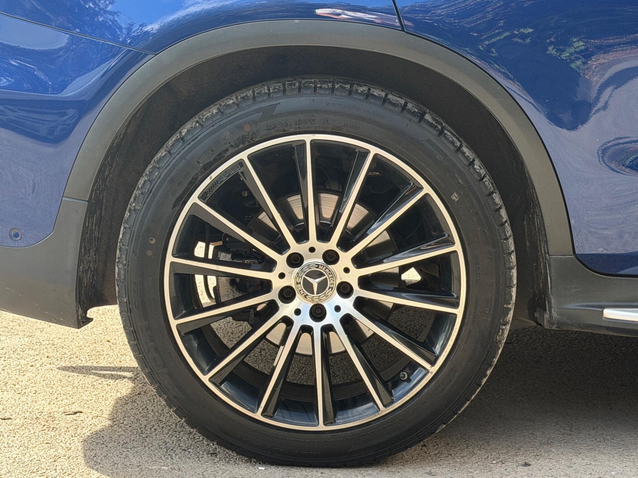 Mercedes-Benz GLC view 34