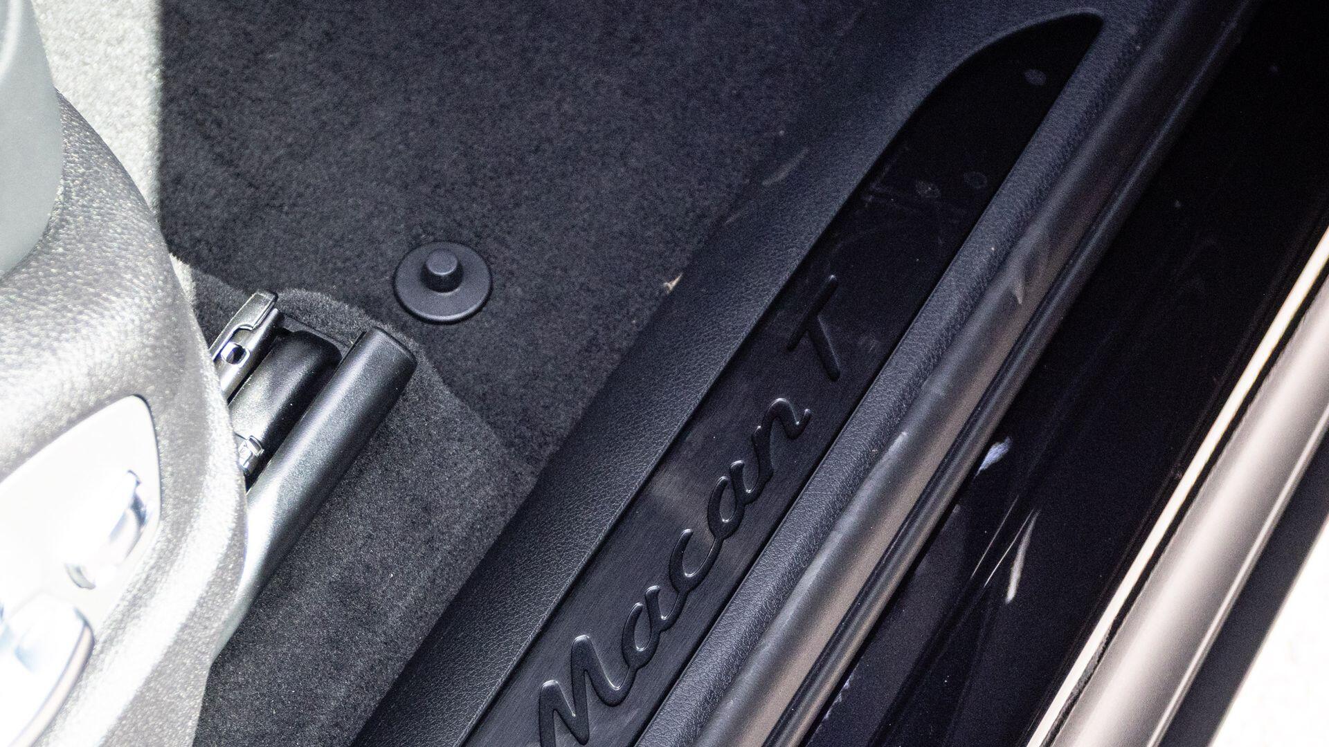 Porsche Macan view 32