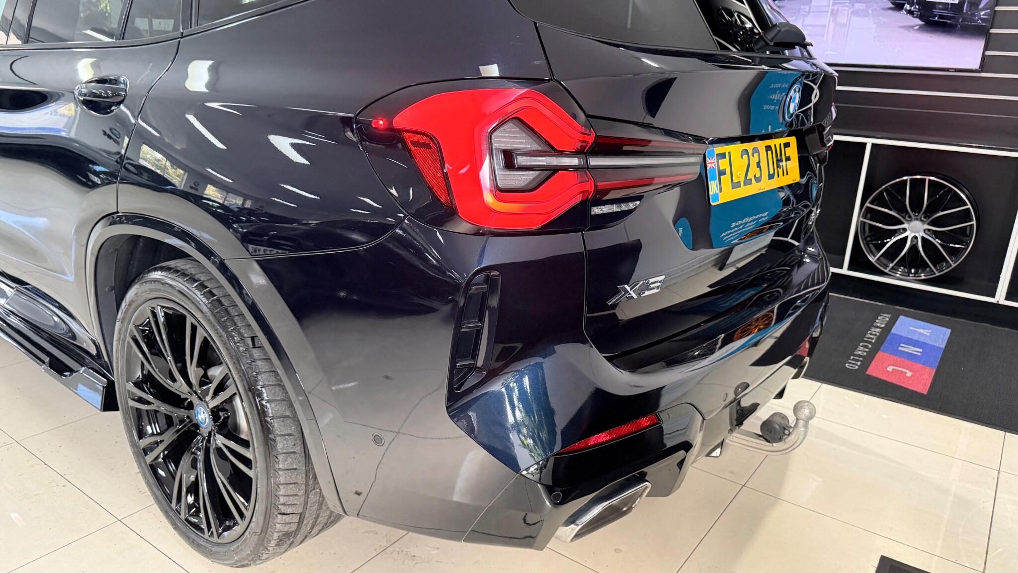 BMW X3 view 10