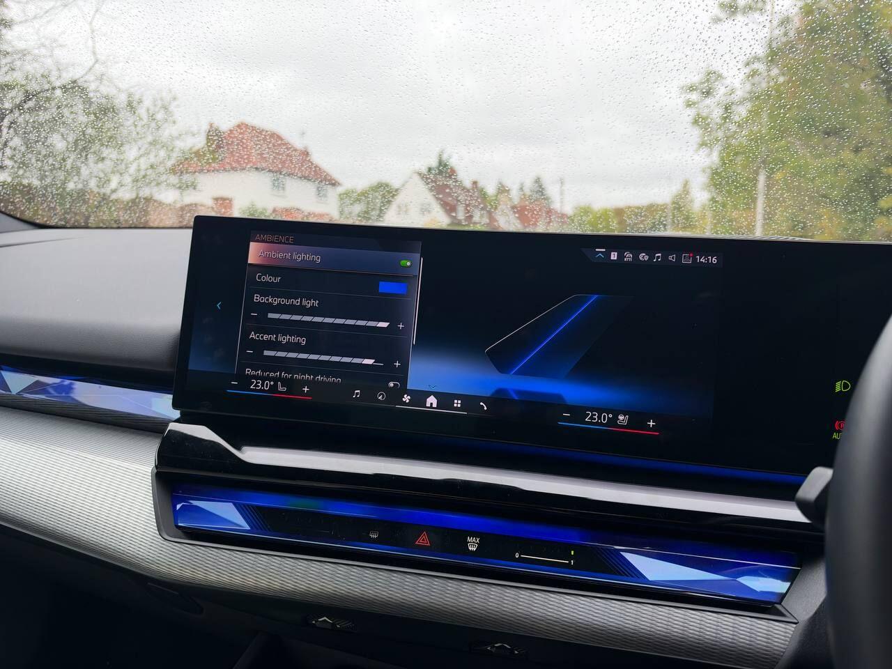 BMW i5 view 56