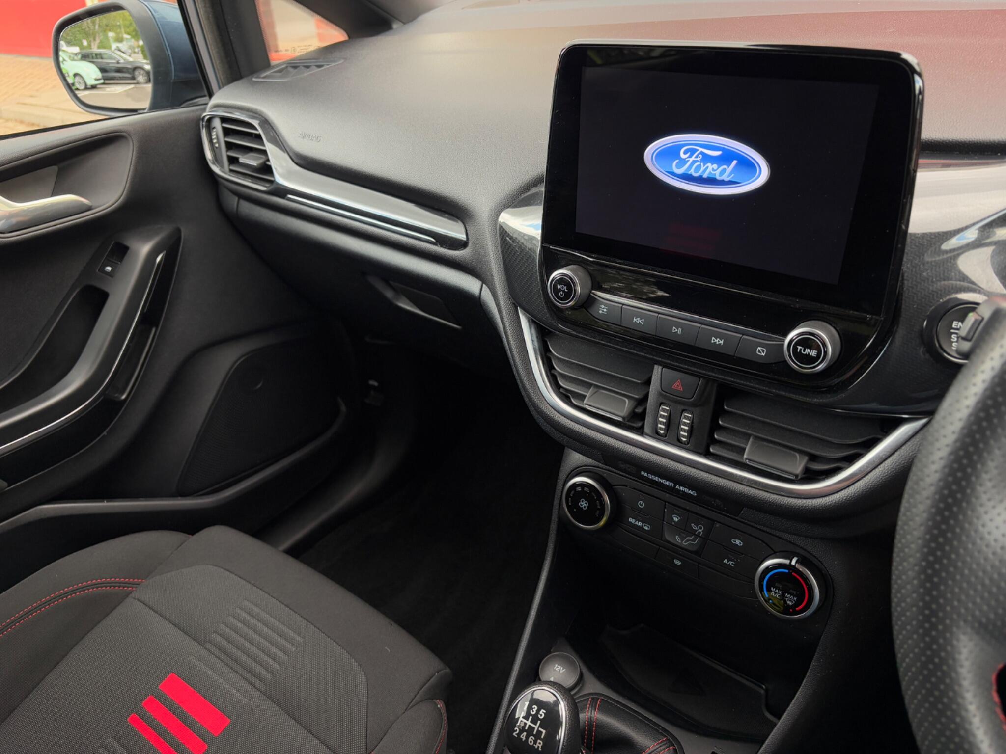 Ford Fiesta view 20