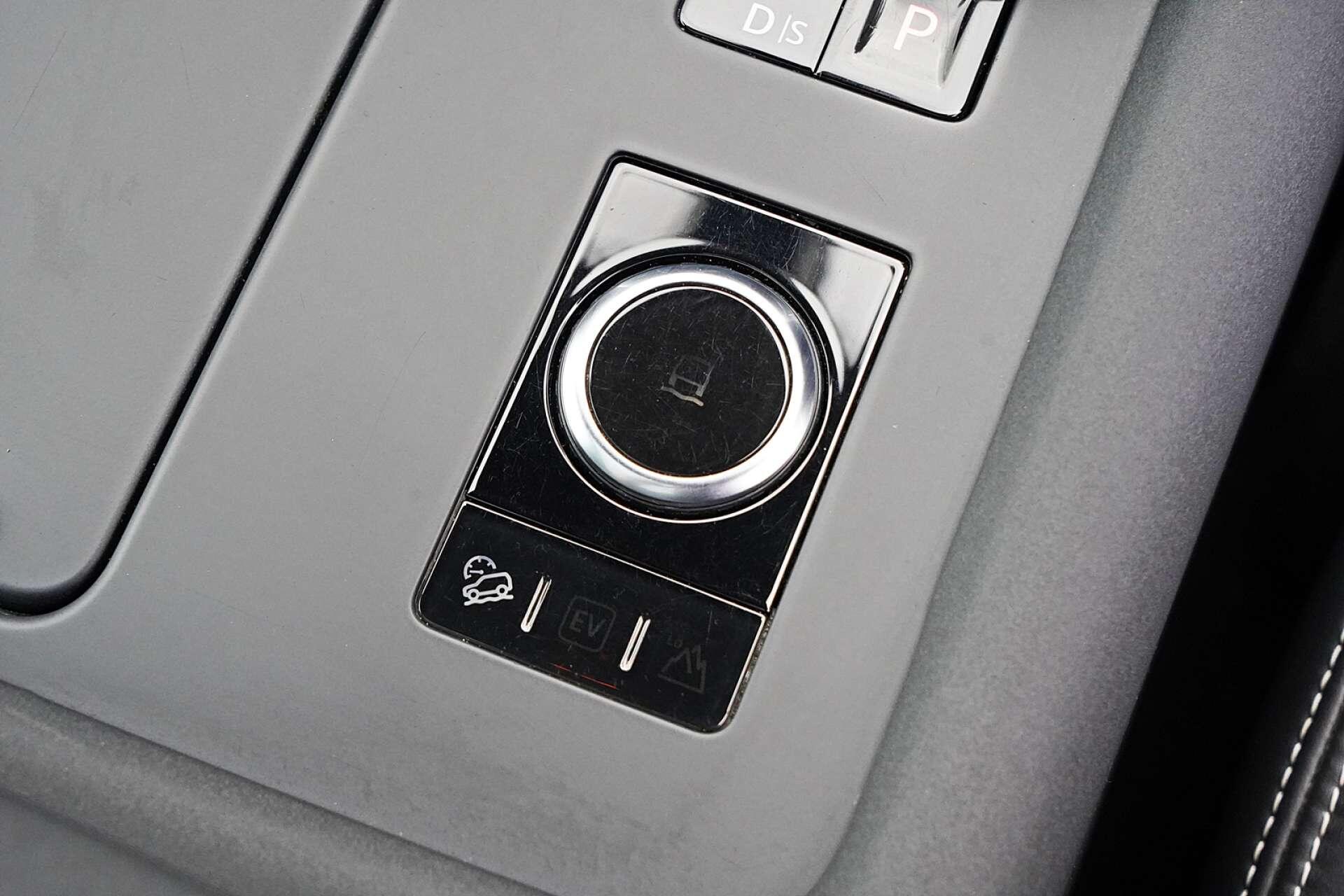 Land Rover Discovery view 22