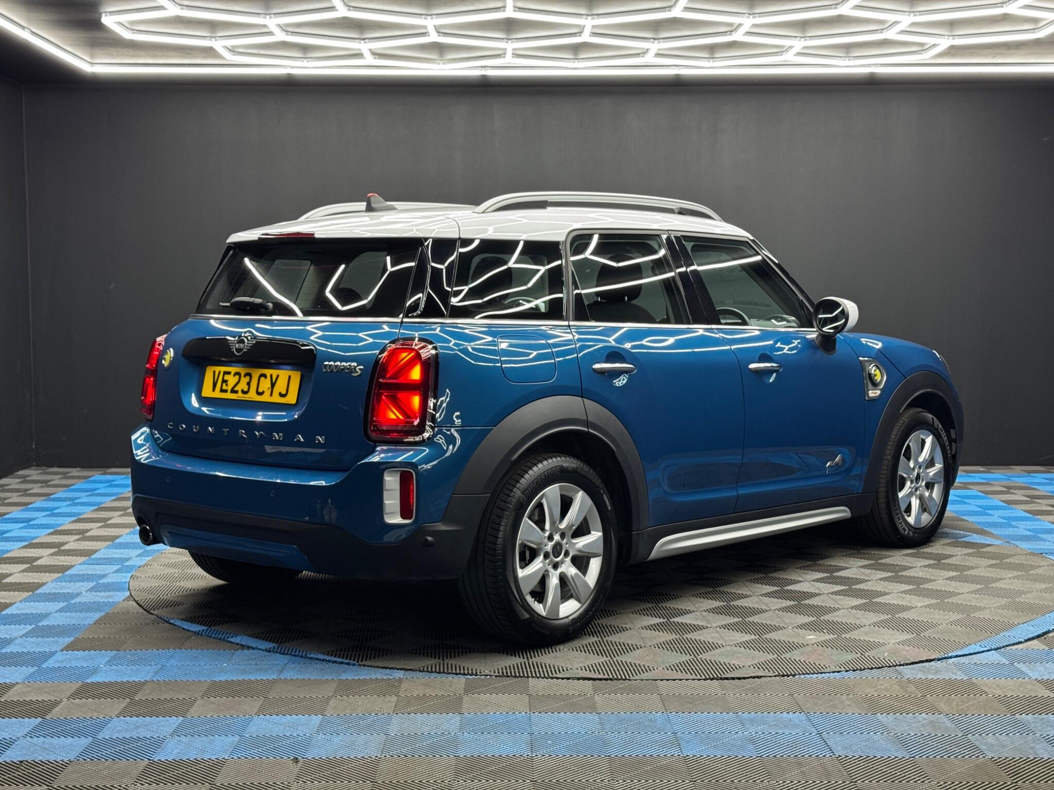 Mini Countryman view 5