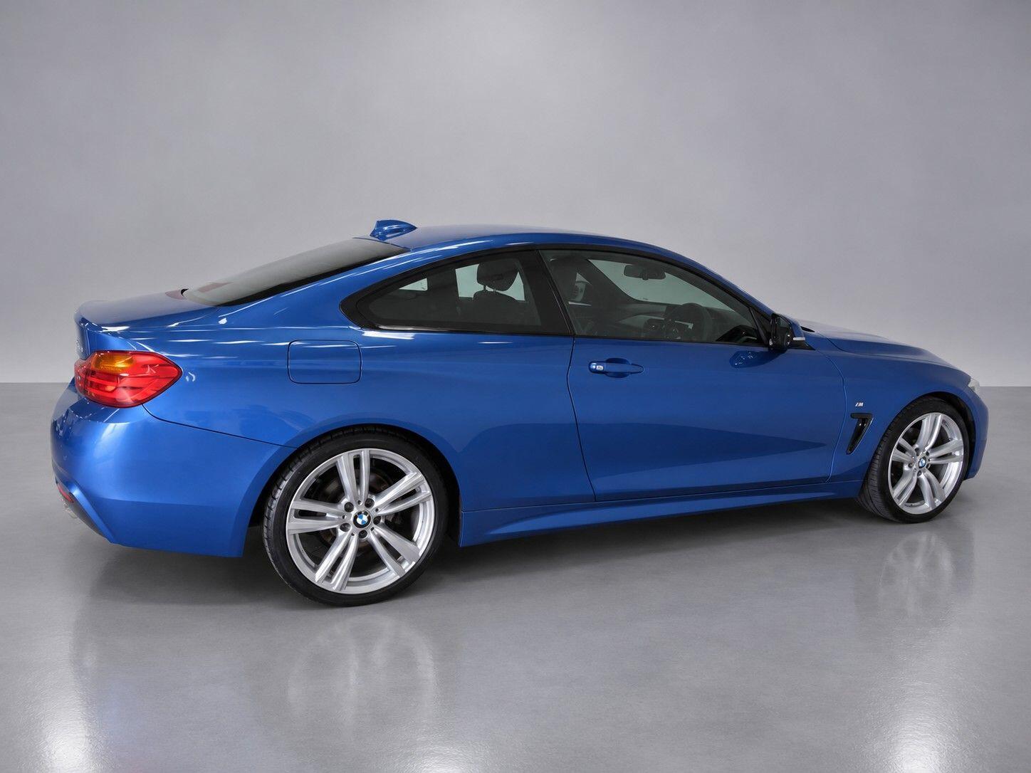 BMW 4 Series view 11