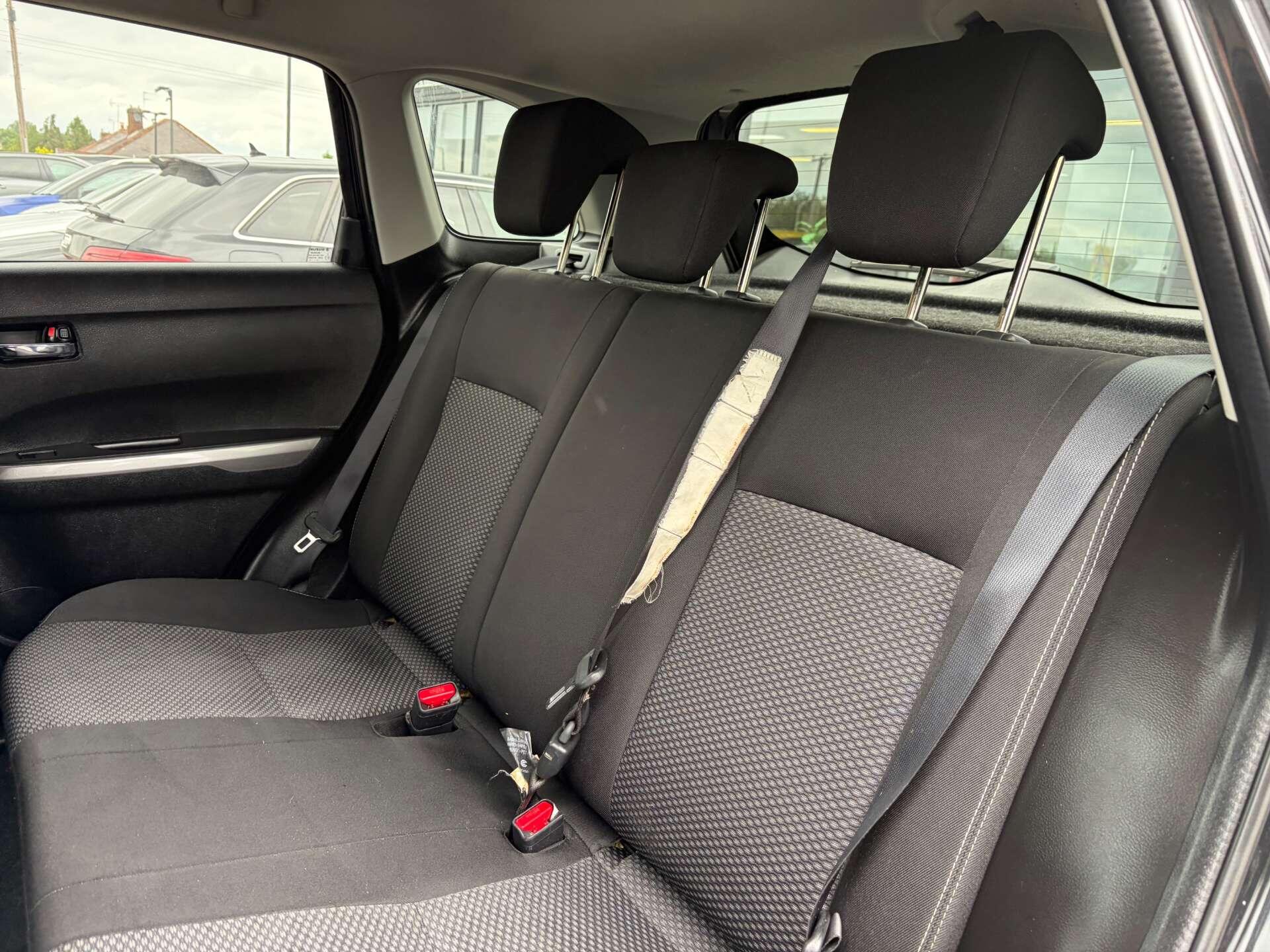 Suzuki Vitara view 23