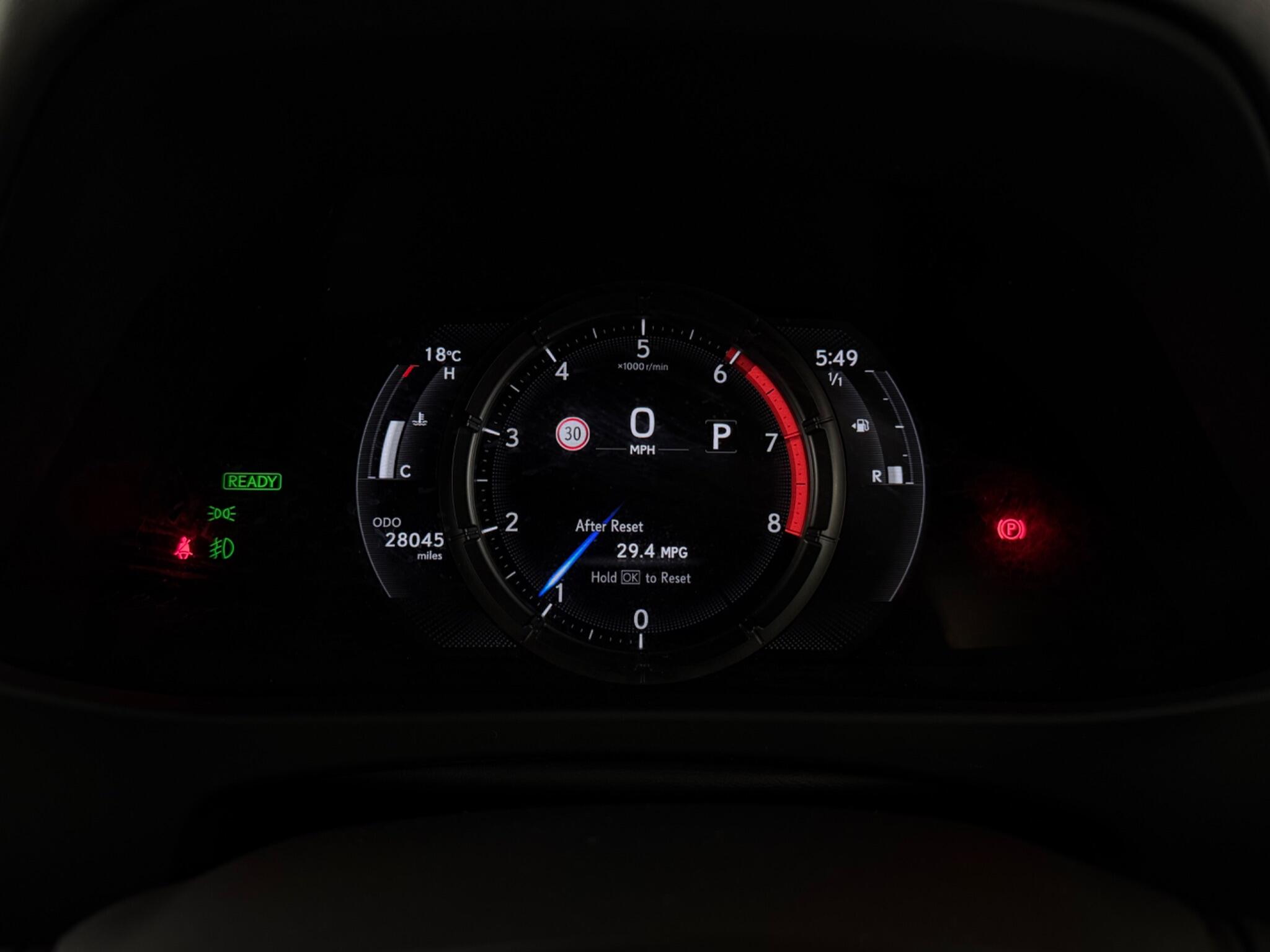 Lexus Ux view 16