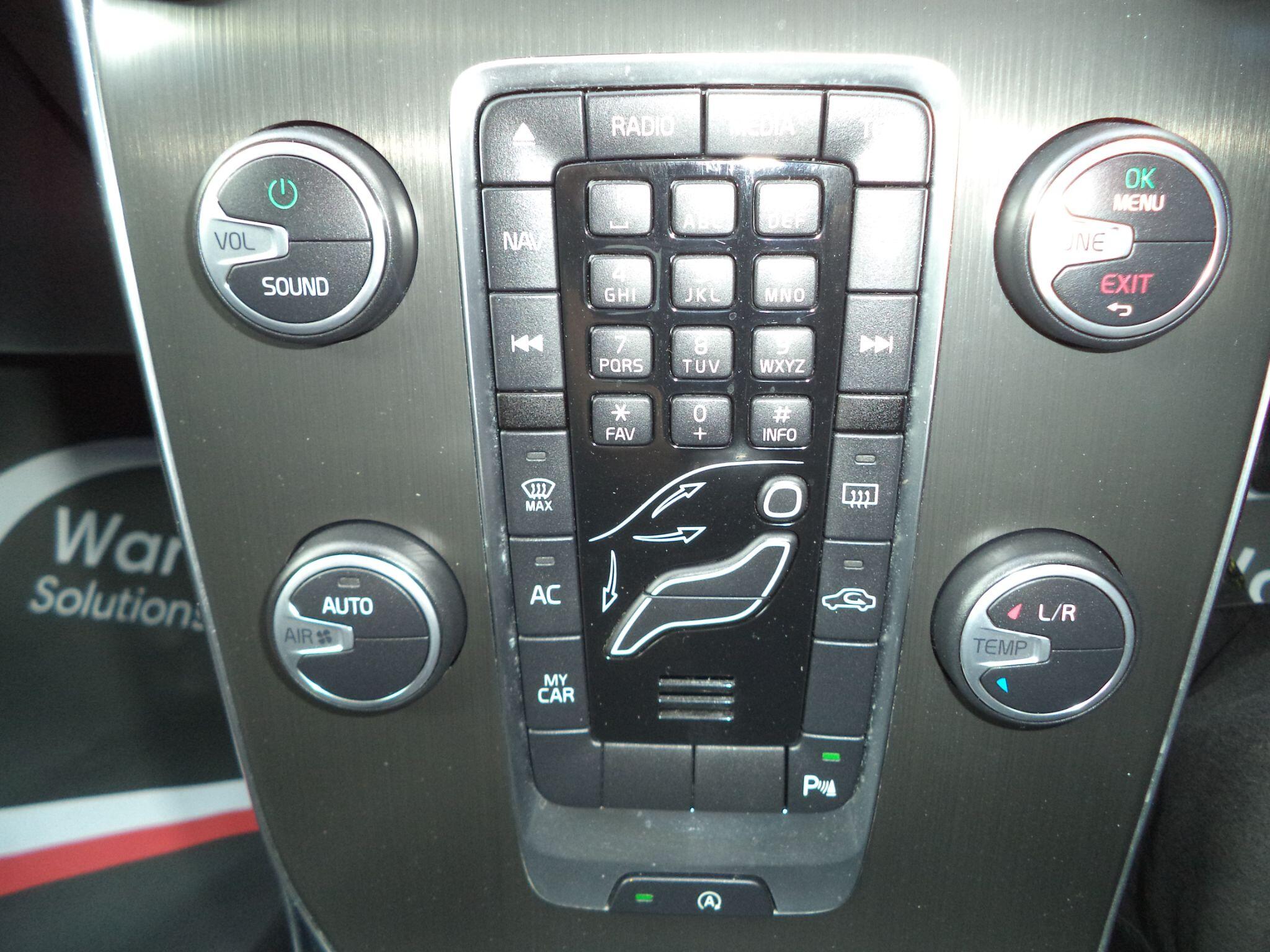 Volvo V40 view 49