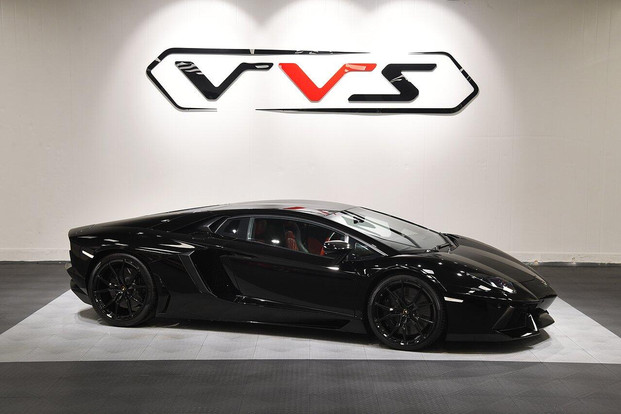 2014 Lamborghini Aventador in Black for sale