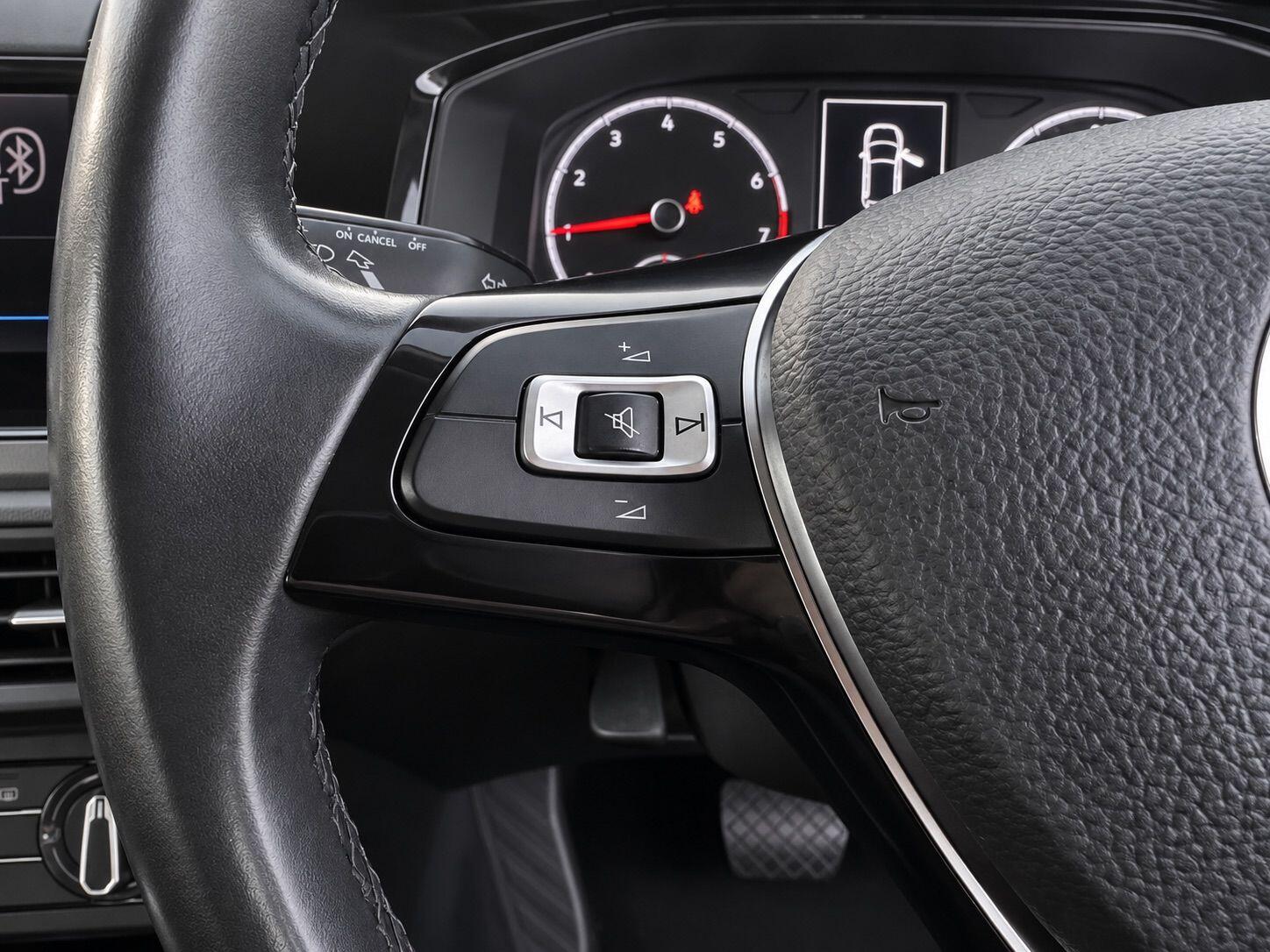 Volkswagen Polo view 28