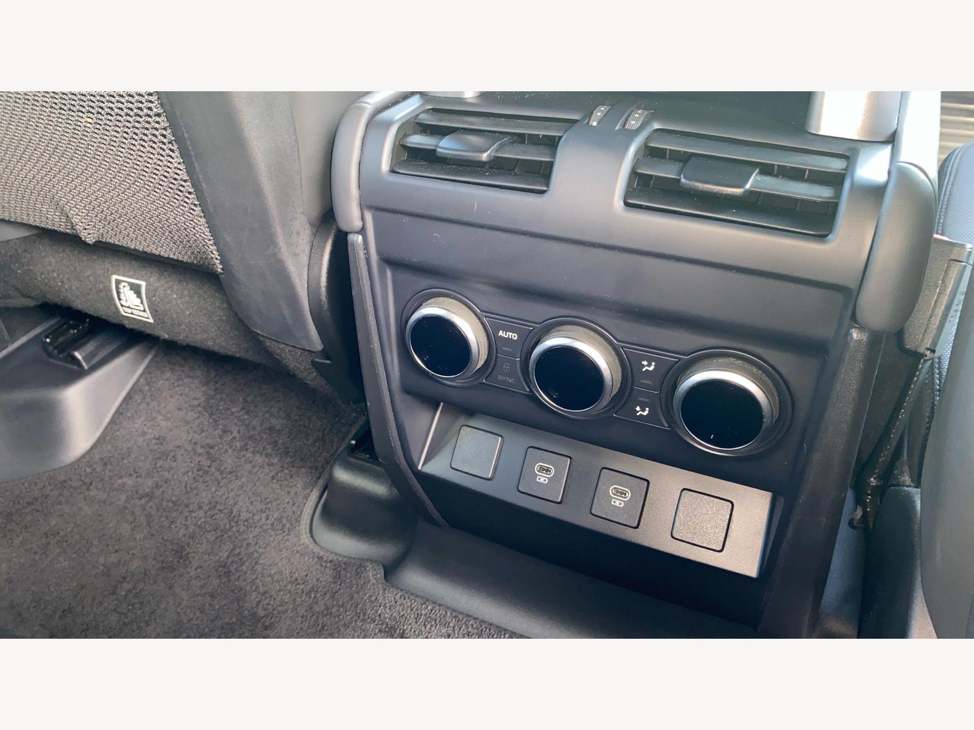 Land Rover Defender view 22