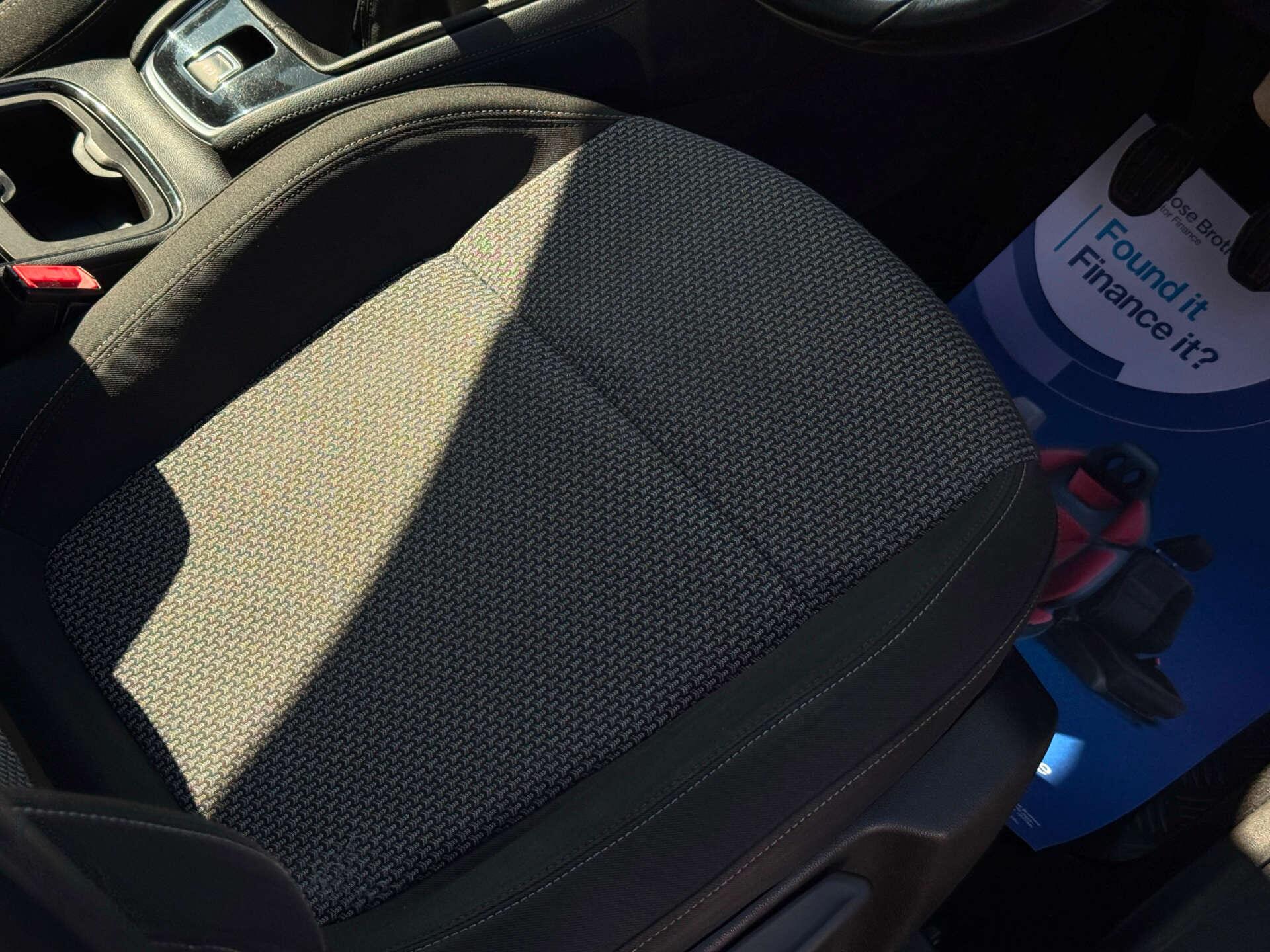 Vauxhall Grandland X view 25