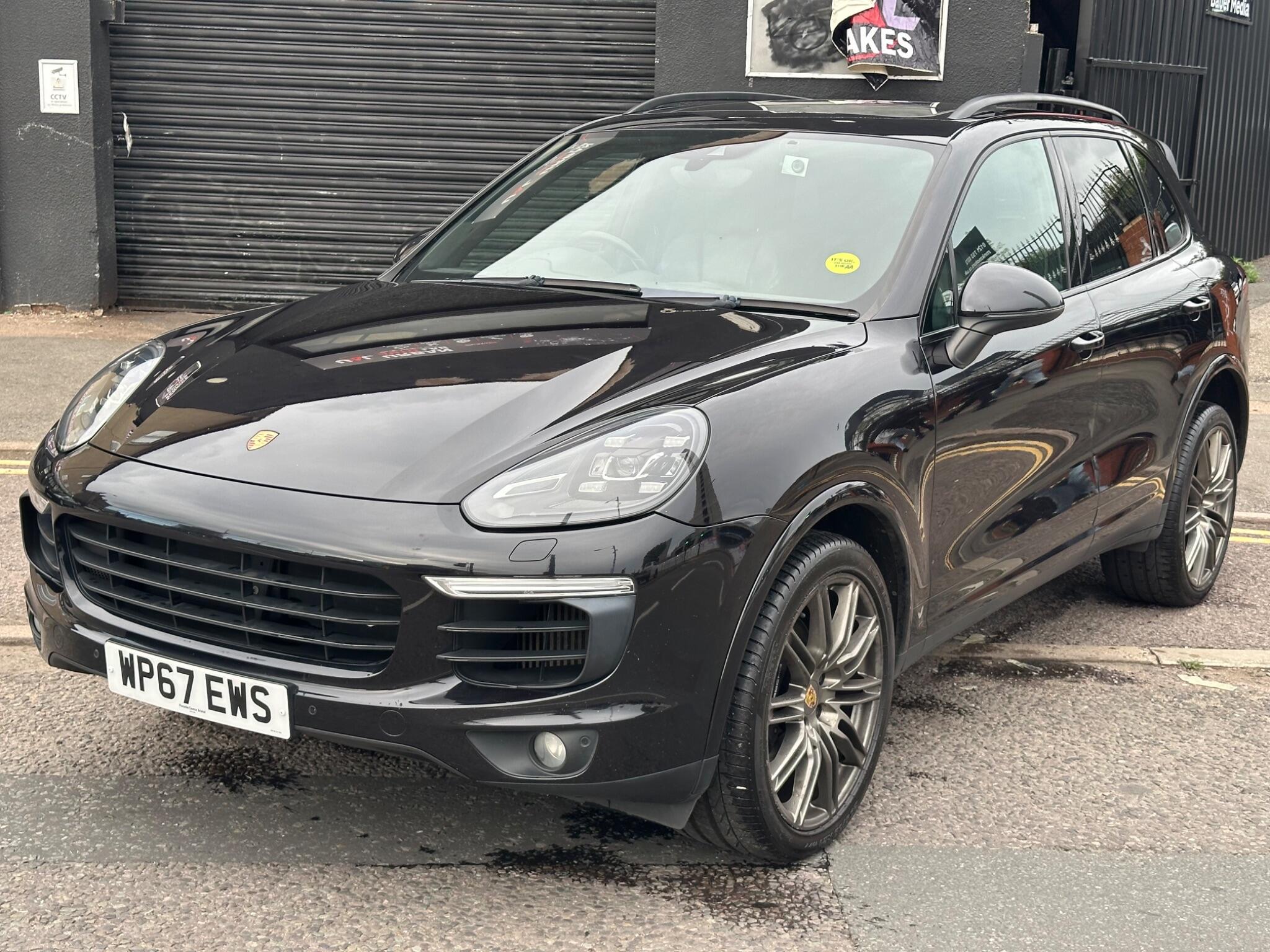 Porsche Cayenne view 43