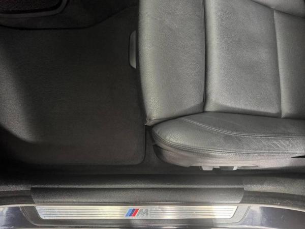 BMW 5 Series view 76