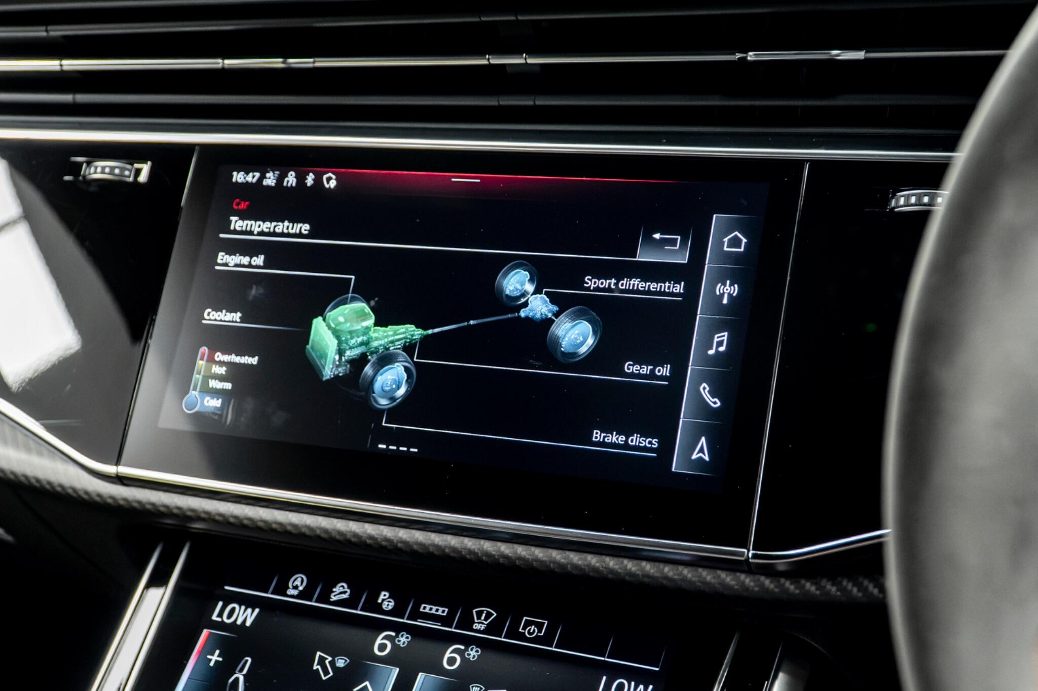 Audi RS Q8 view 40