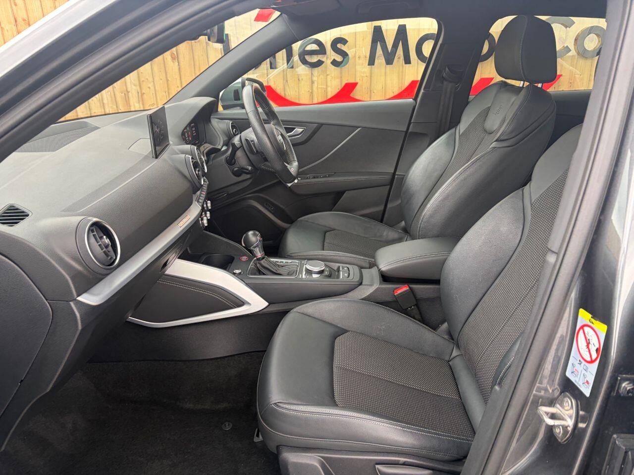 Audi SQ2 view 19
