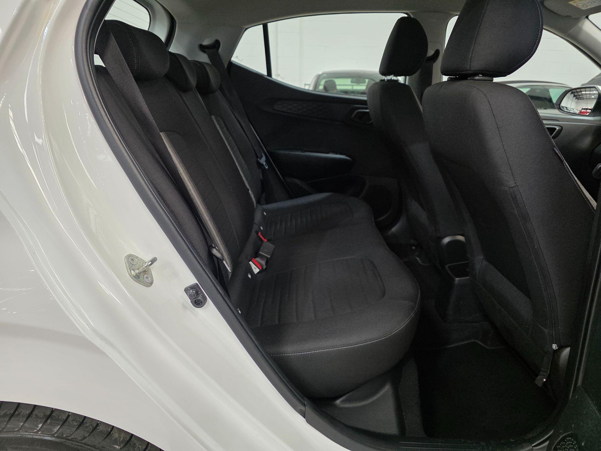 Hyundai I10 view 22