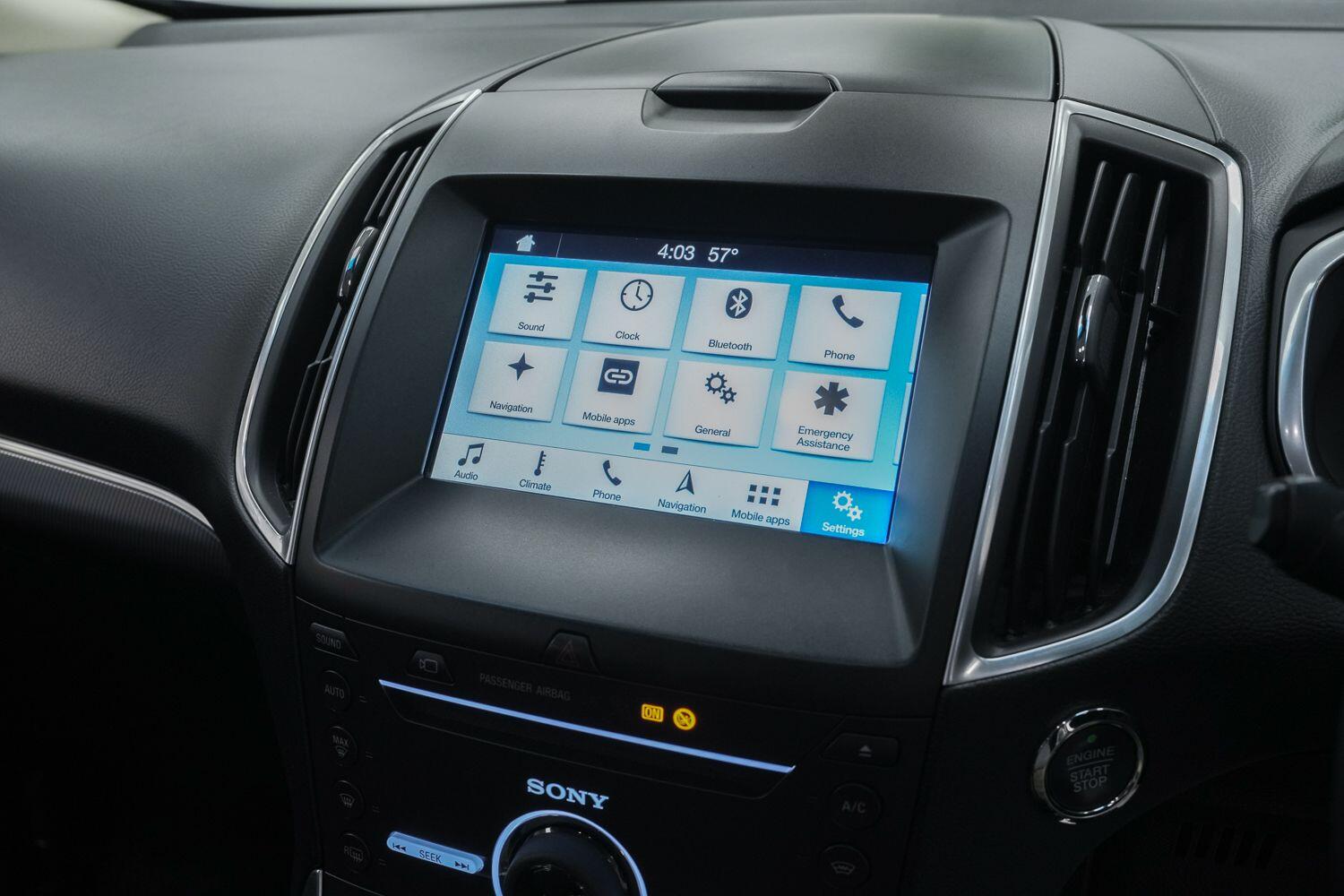 Ford Edge view 24