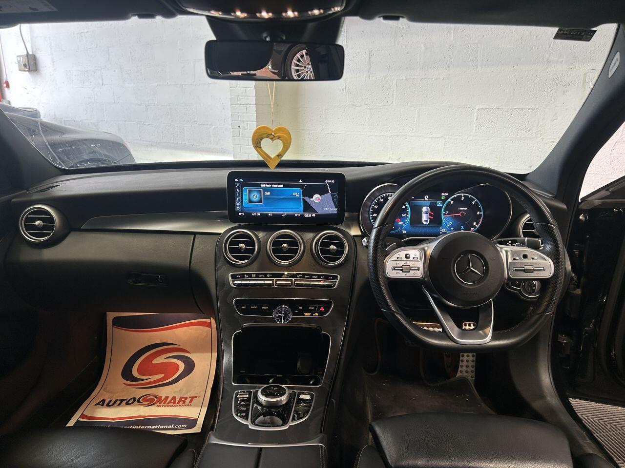 Mercedes-Benz C Class view 31