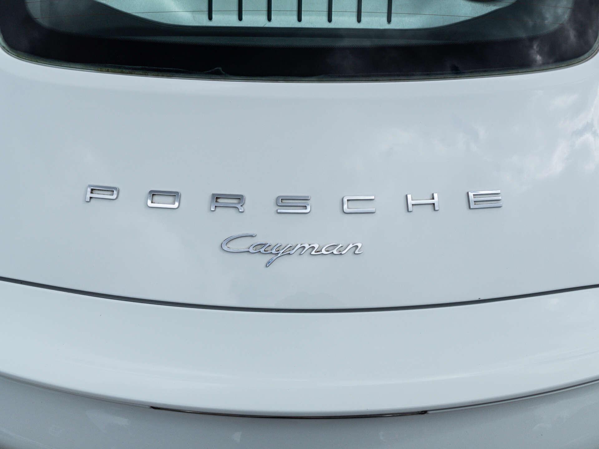 Porsche Cayman view 20