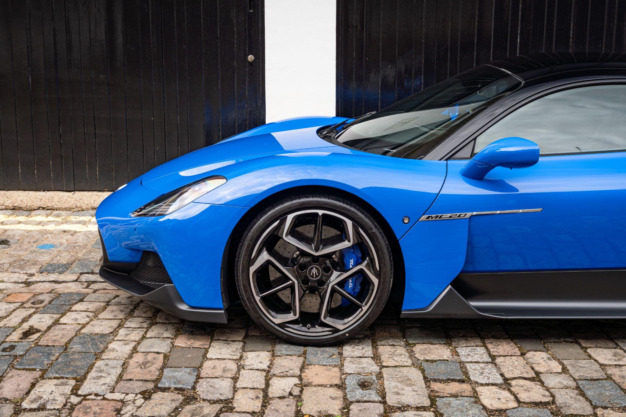 Maserati MC20 view 46