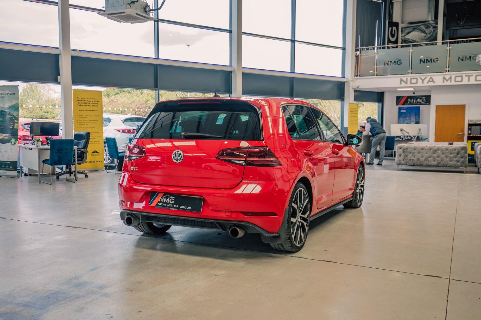 Volkswagen Golf view 28