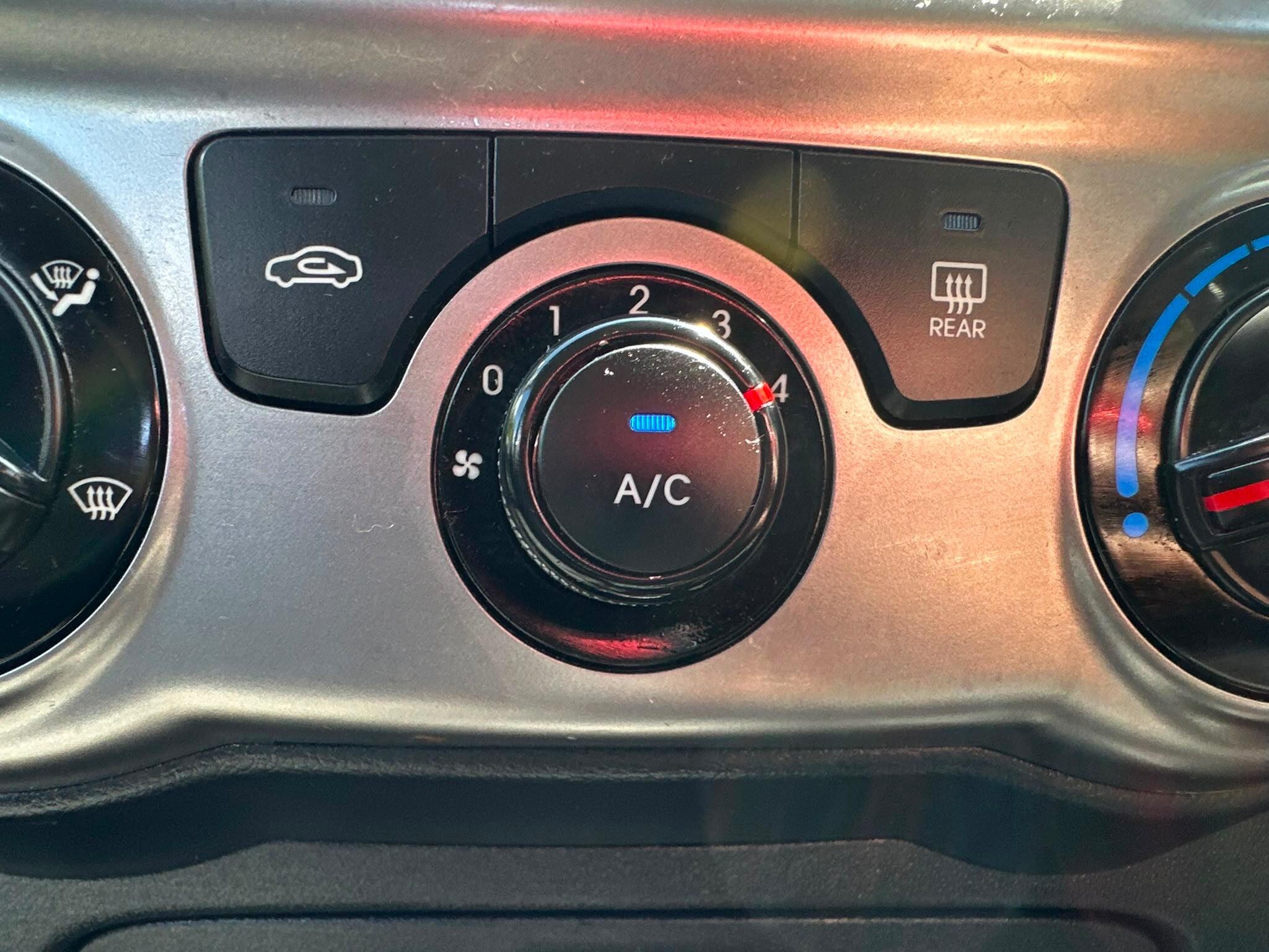 Hyundai I20 view 33