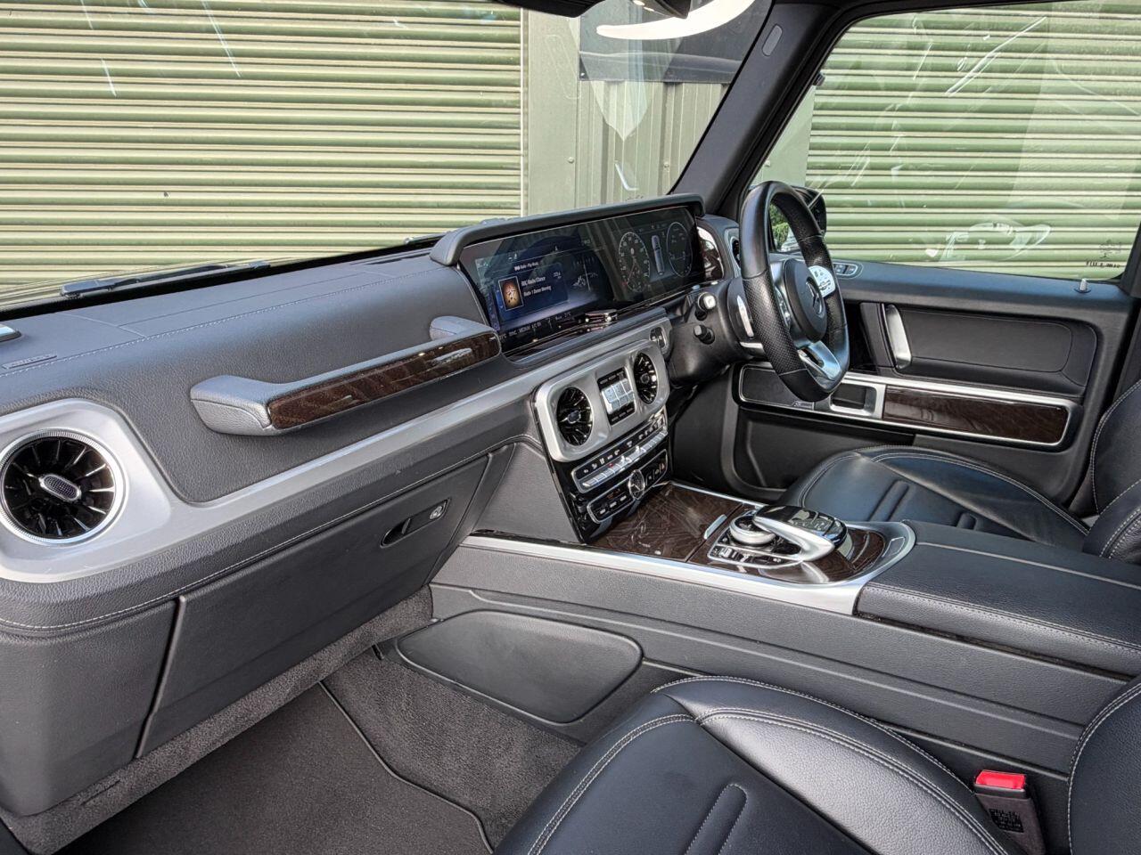 Mercedes-Benz G-Class view 37