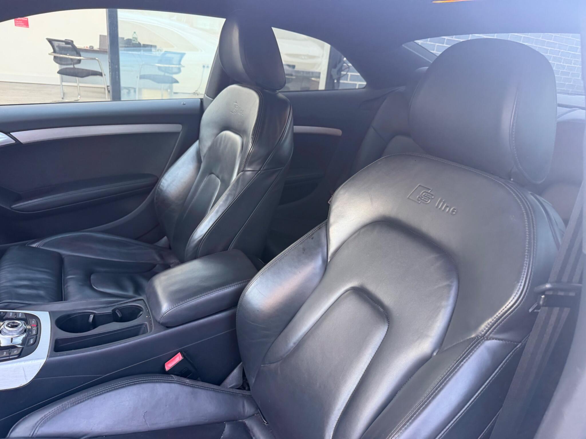 Audi A5 view 16