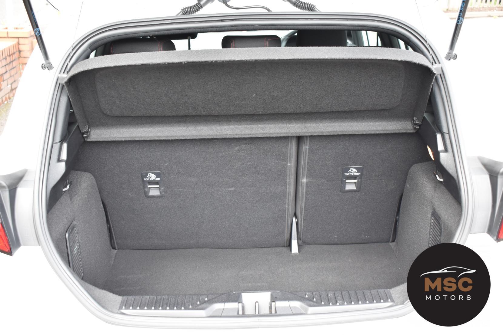 Ford Fiesta view 59