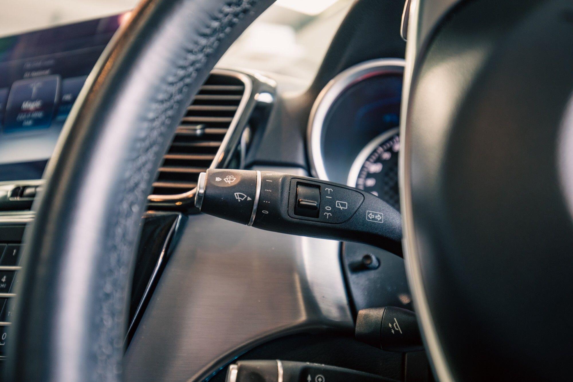 Mercedes-Benz GLE view 14